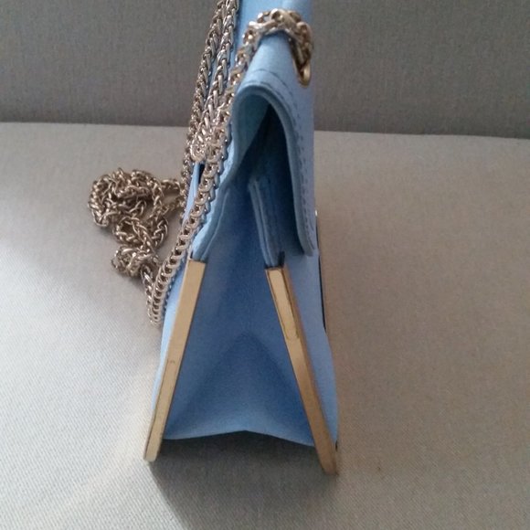 Studio F powder blue crossbody bag with gold hardware EUC - Picture 6 of 7